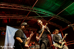 030525_HOT_04_MEANS_TO_COLLAPSE_054