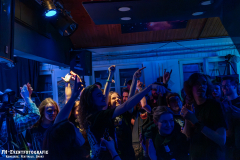 050424_KJZ_02_Repelled_040