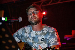 090923_Wb_R_01_Tonewood_Comp_023