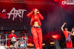100524_RIR_03_April_Art_029