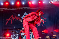 100524_RIR_03_April_Art_035
