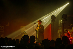 141224_SB_02_She_Hates_Emotions_009