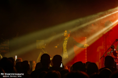 141224_SB_02_She_Hates_Emotions_010