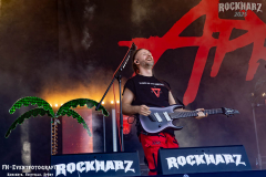 RHZ25_Mi_03_April_Art_003