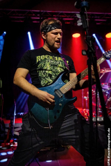 23122022_Heavy_Chis_01_-DCADES_013